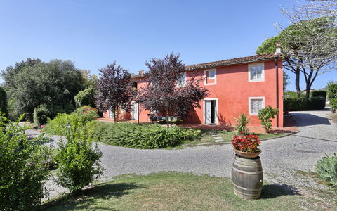 Casa Rosa: Propiedad, Casa, Casa, Bienes Raíces, Inmuebles, Cabaña, Barrio Residencial, Edificio, Botánica, Jardín