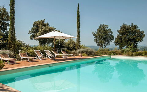 Lavacchio 12: Agua, Cielo, Planta, Piscina, Azur, Árbol, Sombra, Mueble Para Exteriores, Ocio, Material Compuesto