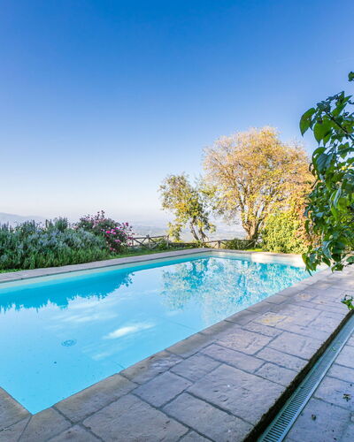 Belvedere: Agua, Cielo, Planta, Piscina, Azur, Árbol, Cuerpo De Agua, Paisaje Natural, Hierba, Ocio