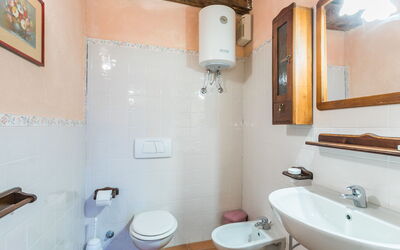 Alojamiento:&nbsp;Borgo Cerbaiola 650.2