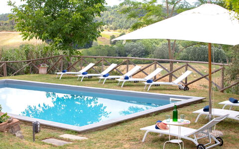 Villa Bacco: Piscina, Mueble Para Exteriores, Mueble, Ocio, Recurso, Sunlounger, Paraguas, Silla, Sombra, Eco Hotel