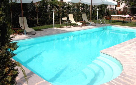 Monastery Guest House: Agua, Planta, Piscina, Edificio, Azur, Sombra, Rectángulo, Mueble Para Exteriores, Árbol, Material Compuesto