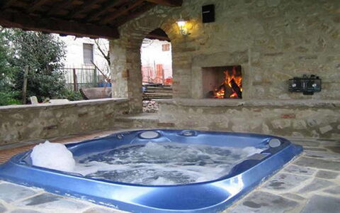 Monastery Guest House: Agua, Propiedad, Ligero, Edificio, Ventana, Planta, Diseño De Interiores, Sombra, Casa, Árbol