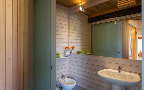 Casa Alice: Habitación, Baño, Propiedad, Diseño De Interiores, Edificio, Casa, Arquitectura, Bienes Raíces, Arreglo De Tubería, Casa