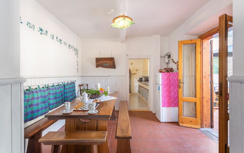 Casa Alice: Propiedad, Habitación, Edificio, Mueble, Diseño De Interiores, Casa, Suelo, Techo, Bienes Raíces, Comedor