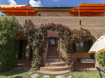 Alojamiento:&nbsp;Ciclamino - Pool View First Floor