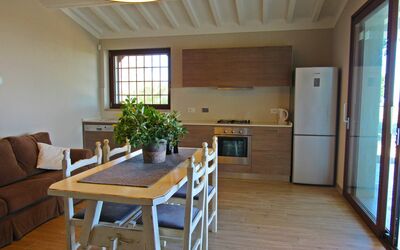 Fornace 2: Habitación, Mueble, Propiedad, Suelo, Edificio, Diseño De Interiores, Mesa, Comedor, Techo, Casa