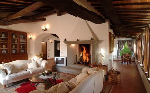 Villa Fontanelle: Madera, Habitación, Diseño De Interiores, Encendiendo, Casa, Propiedad, Sala, Madera Dura, Pared, Suelo