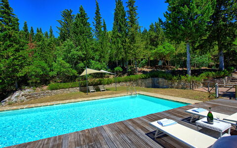 Casa Fioraie: Piscina, Propiedad, Paisaje Natural, Bienes Raíces, Casa, Inmuebles, Casa, Ocio, Hierba, Patio Interior