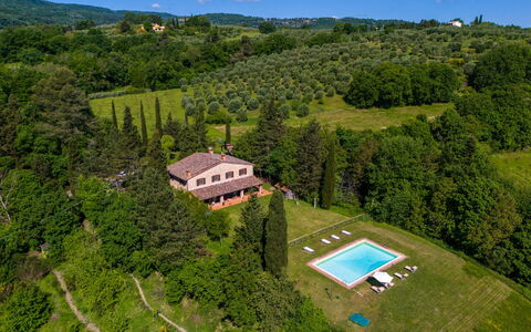Podere a Lafi: Cielo, Propiedad, Ecorregión, Edificio, Planta, Naturaleza, Paisaje Natural, Árbol, El Terreno Del Lote, Hierba