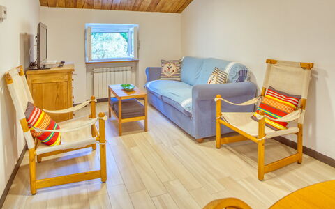 Il Frantoio Del Mesco - Levanto: Madera, Suelo, Diseño De Interiores, Habitación, Amarillo, Piso, Madera Dura, Casa, Sala, Mueble