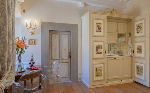 Casa Annateresa: Gabinetes, Propiedad, Marco, Mueble, Madera, Diseño De Interiores, Encendiendo, Salón, Puerta, Piso