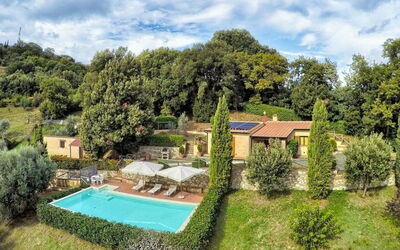 Villa le Vignacce - Lustignano, Toscana, Italia