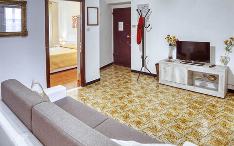 Nina Home - Levanto: Propiedad, Gabinetes, Edificio, Comodidad, Diseño De Interiores, Piso, Madera, Puerta, Suelo, Casa