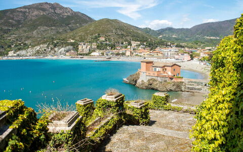 Nina Home - Levanto: Costa, Accidentes Geográficos Montañosas, Costeras Y Los Accidentes Geográficos Oceánico, Colina, Mar, Montaña, Promontorio, Terreno, Promontorio, Atracción Turística