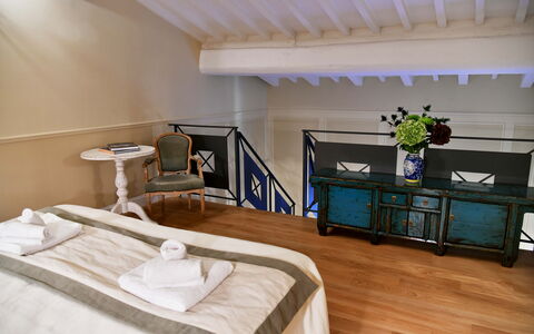 Appartamenti Troise: Mueble, Propiedad, Comodidad, Edificio, Madera, Diseño De Interiores, Arquitectura, Gabinetes, Piso, Planta De Casa