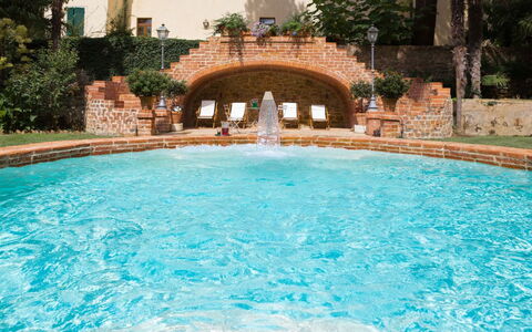Castelletto Weddings And Events: Agua, Propiedad, Piscina, Planta, Azul, Azur, Árbol, Edificio, Cuerpo De Agua, Agua