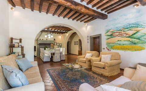 Ville Rosadi Weddings: Propiedad, Habitación, Sala, Edificio, Diseño De Interiores, Mueble, Bienes Raíces, Casa, Techo, Casa