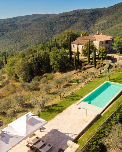 Villa Dorothea: Cielo, Planta, Propiedad, Planta De La Comunidad, Montaña, Árbol, Pendiente, El Terreno Del Lote, Vegetación, Piscina