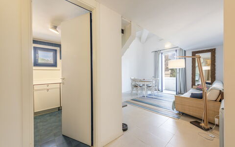 Residenza Morin: Edificio, Mueble, Salón, Casa, Madera, Comodidad, Marco, Suelo, Piso