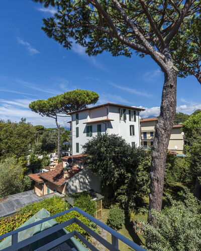 Residenza Morin: Cielo, Nube, Edificio, Tiempo De Día, Propiedad, Planta, Ventana, Azur, Botánica, Árbol