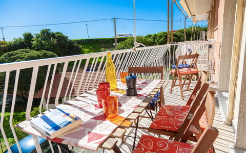 Apartment Fernanda - Levanto: Cielo, Mesa, Propiedad, Mueble, Silla, Árbol, Mueble Para Exteriores, Madera, Mesa Al Aire Libre, Ocio