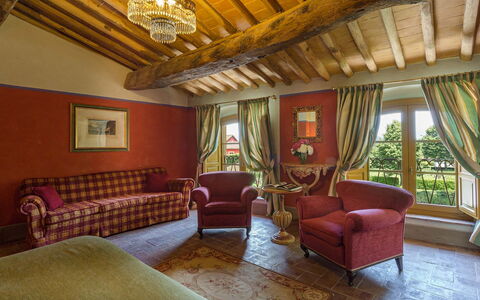 Villa Guasperini: Mueble, Propiedad, Comodidad, Madera, Diseño De Interiores, Encendiendo, Suelo, Marco, Sala, Edificio