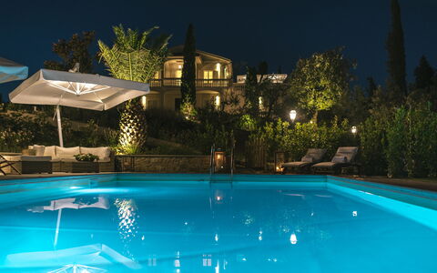 Le Due Ville: Agua, Planta, Propiedad, Edificio, Ligero, Piscina, Naturaleza, Azur, Azul, Árbol