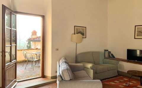 Borgo Delle Fonti: Mueble, Pared, Diseño De Interiores, Madera, Piso, Suelo, Techo, Habitación, Encendiendo, Sala