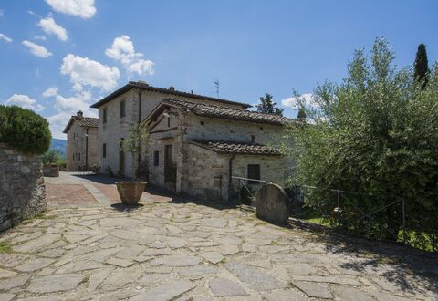 Borgo Delle Fonti: Planta, Cielo, Ventana, Edificio, Nube, Casa, El Terreno Del Lote, Superficie De La Carretera, Cabaña, Árbol