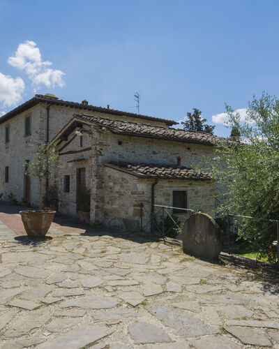 Borgo Delle Fonti: Planta, Cielo, Ventana, Edificio, Nube, Casa, El Terreno Del Lote, Superficie De La Carretera, Cabaña, Árbol