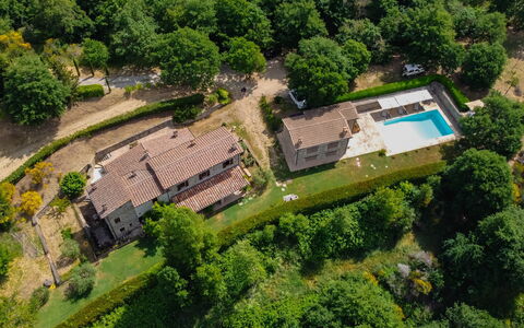 Villa Sant'anna: Planta, Edificio, Árbol, Paisaje Natural, El Terreno Del Lote, Diseño Urbano, Barrio, Barrio Residencial, Hierba, Ocio