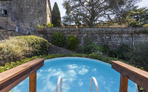 Villa San Gennaro: Planta, Propiedad, Agua, Cielo, Hoja, Árbol, Paisaje Natural, Vegetación, Hierba, Biome