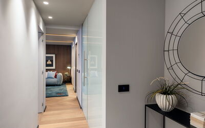 Arts & Crafts Apartments: Comodidad, Madera, Diseño De Interiores, Salón, Edificio, Piso, Suelo, Planta, Bienes Raíces