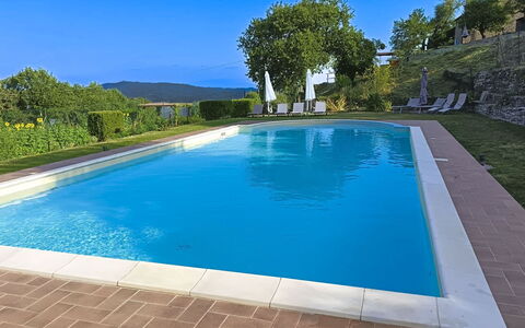 La Casa nel Borgo: Azul, Piscina, Material Compuesto, Recurso, Sombra, Eco Hotel, Fuente De Agua, Hacienda, Paisajismo, Thermae