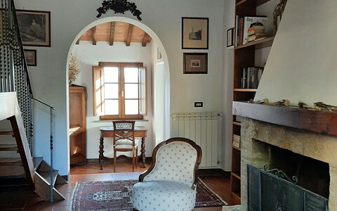 Casa Mulinello: Propiedad, Mueble, Edificio, Madera, Ventana, Diseño De Interiores, Suelo, Piso, Casa, Ladrillo