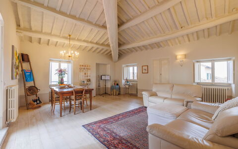 La Terrazza Sulla Valle: Mueble, Mesa, Propiedad, Marco, Madera, Diseño De Interiores, Silla, Sofá, Suelo, Piso