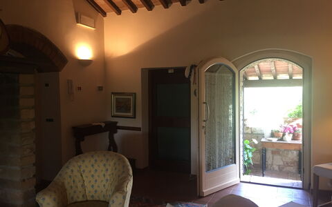 Villa Fulvia: Propiedad, Mueble, Edificio, Madera, Ventana, Diseño De Interiores, Silla, Sala, Sombra, Planta