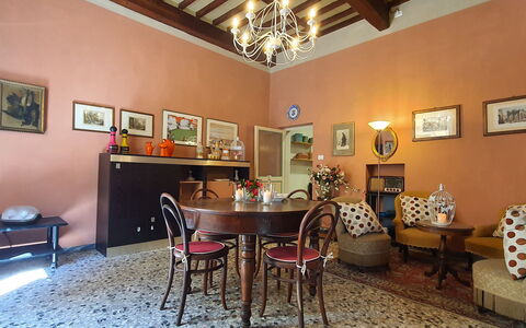 Residenza Otello: Marco, Mueble, Mesa, Propiedad, Silla, Madera, Diseño De Interiores, Piso, Suelo, Casa