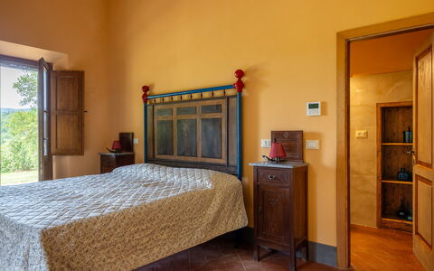 Villa Belvedere - Ambra: Pared, Mueble, Habitación, Diseño De Interiores, Madera, Piso, Cama, Sábana, Suelo, Lecho