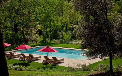 Villa Dell'abate: Agua, Planta, Propiedad, Paraguas, Naturaleza, Sombra, Botánica, Mueble Para Exteriores, Árbol, Cuerpo De Agua