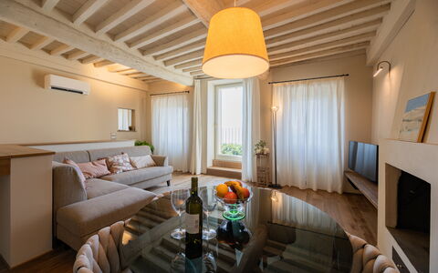 Casa Novecento: Mesa, Mueble, Propiedad, Sofá, Comodidad, Diseño De Interiores, Madera, Marco, Sala, Arquitectura