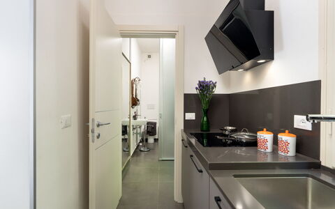 Casa Serra: Fregadero, Gabinetes, Edificio, Lavabo, Mostrador, Cocina, Aparato De Cocina, Planta De Casa, Estufa De Cocina, Electrodoméstico