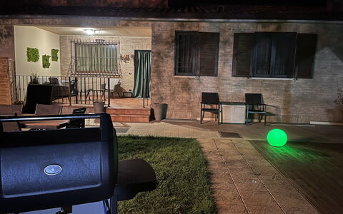 Villa Castelnuovo: Edificio, Planta, Ventana, Madera, Diseño De Interiores, Piso, Casa, Sala, Suelo, Gas