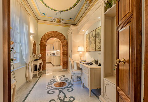 Charming Apartment Cartoni - Città Della Pieve, Um: Mueble, Propiedad, Marco, Mesa, Silla, Diseño De Interiores, Edificio, Salón, Madera, Casa