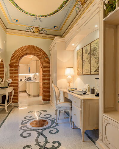 Charming Apartment Cartoni - Città Della Pieve, Um: Mueble, Propiedad, Marco, Mesa, Silla, Diseño De Interiores, Edificio, Salón, Madera, Casa