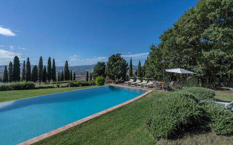 Orcia Panoramic View With Pool: Agua, Cielo, Planta, Nube, Piscina, Árbol, Paisaje Natural, El Terreno Del Lote, Hierba, Ocio