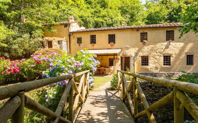 Molin Barletta, Private Pool, Nature - Marliana, T