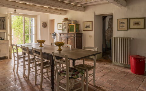 La Casa Dei Limoni, Camaiore, Pet Friendly, Wifi: Mueble, Diseño De Interiores, Piso, Pared, Mesa, Madera, Silla, Cocina Y Comedor Mesa, Comedor, Suelo