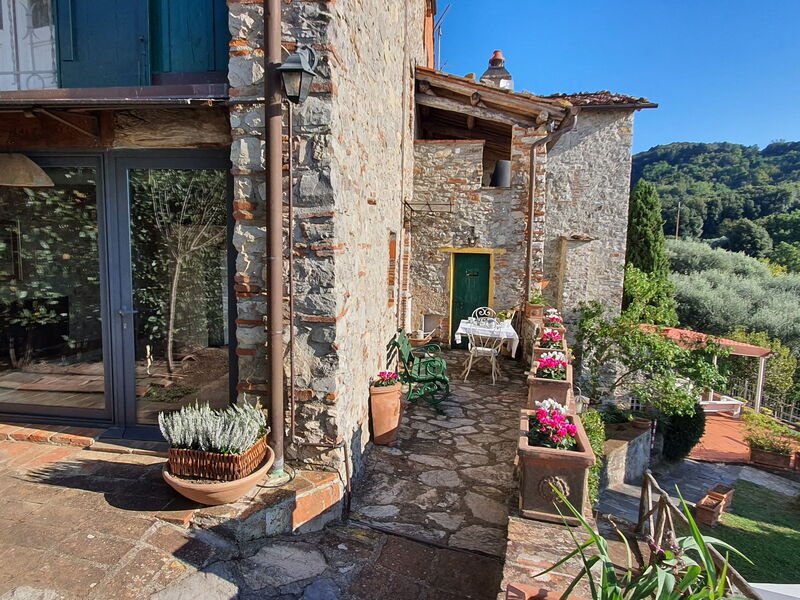 Borgo Bucatra Tramonto